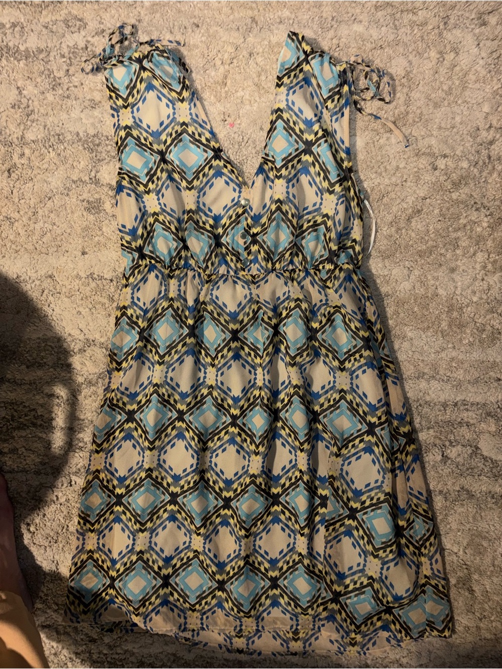 OFFERS OPEN! Women’s small Lavand Dress Sleeveless Blue Geometric V-Neck Mini